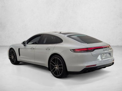 2022 Porsche Panamera Base