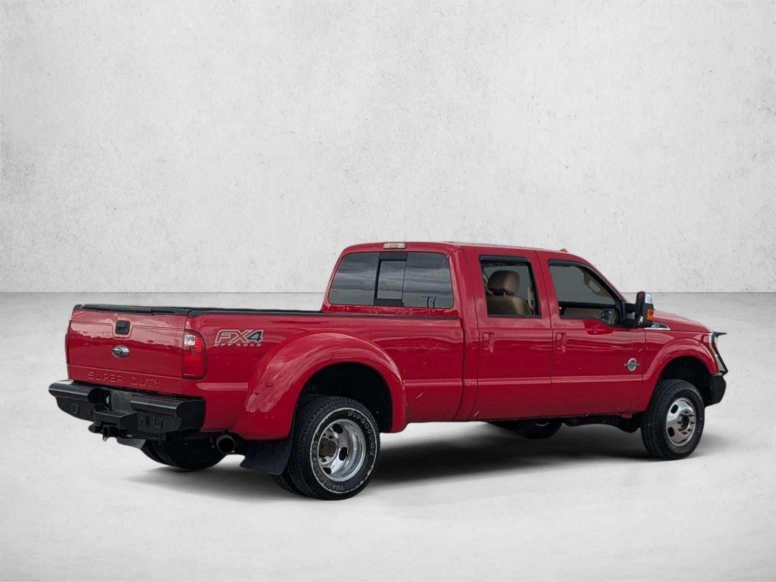 2015 Ford Super Duty F-350 DRW Lariat
