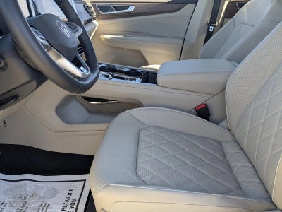 2025 Volkswagen Atlas 2.0T SEL Premium R-Line