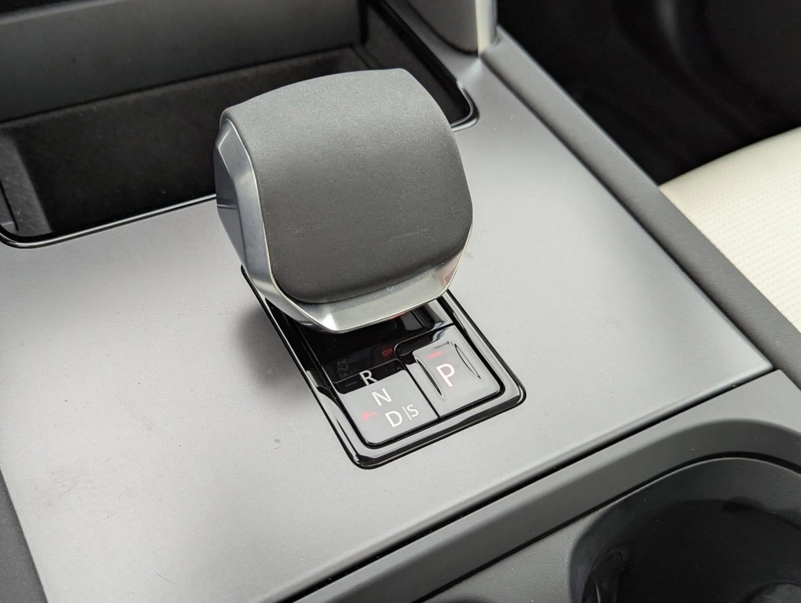 2025 Land Rover Discovery Sport S