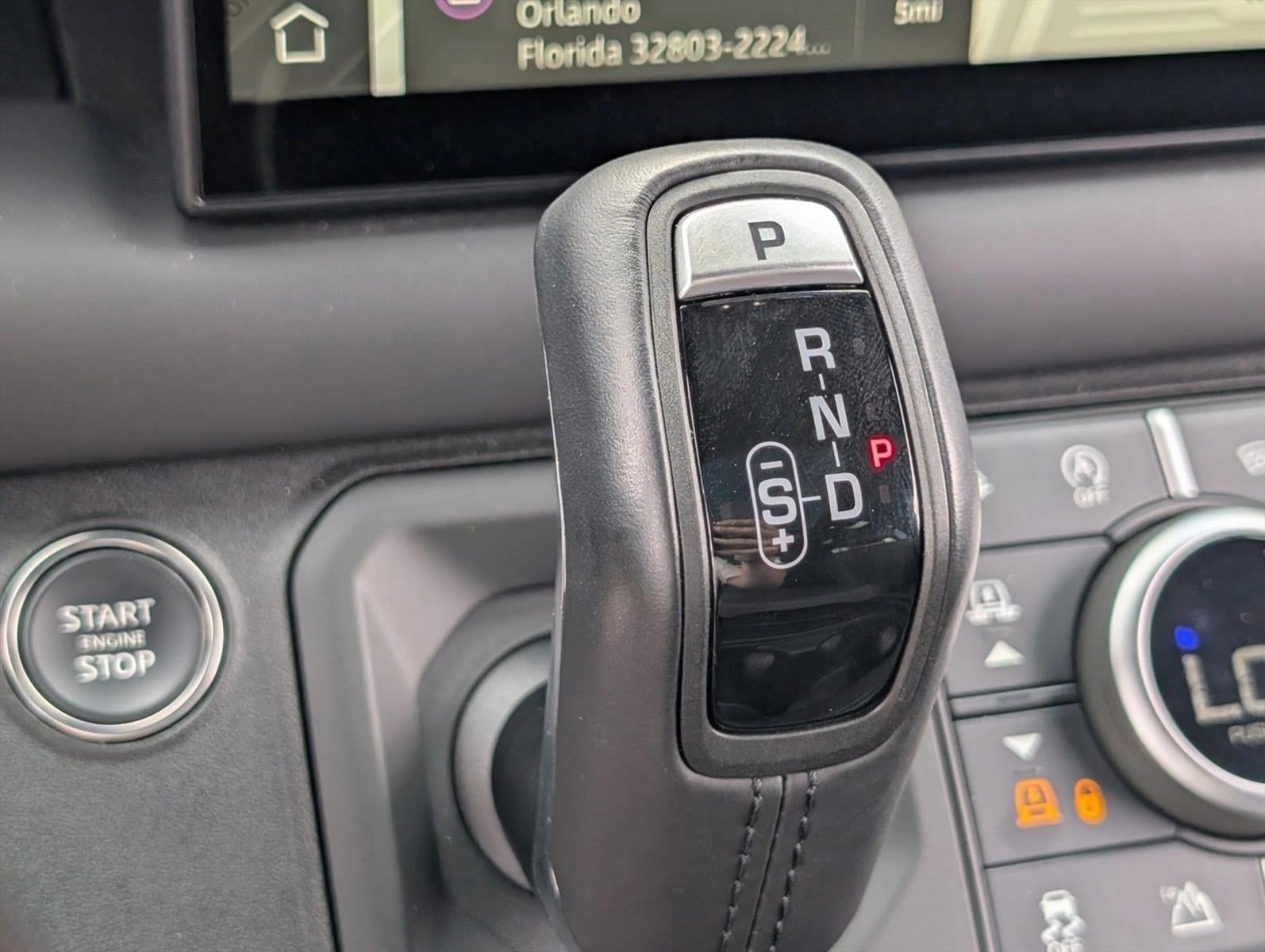 2024 Land Rover Defender V8
