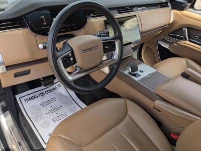 2025 Land Rover Range Rover SE