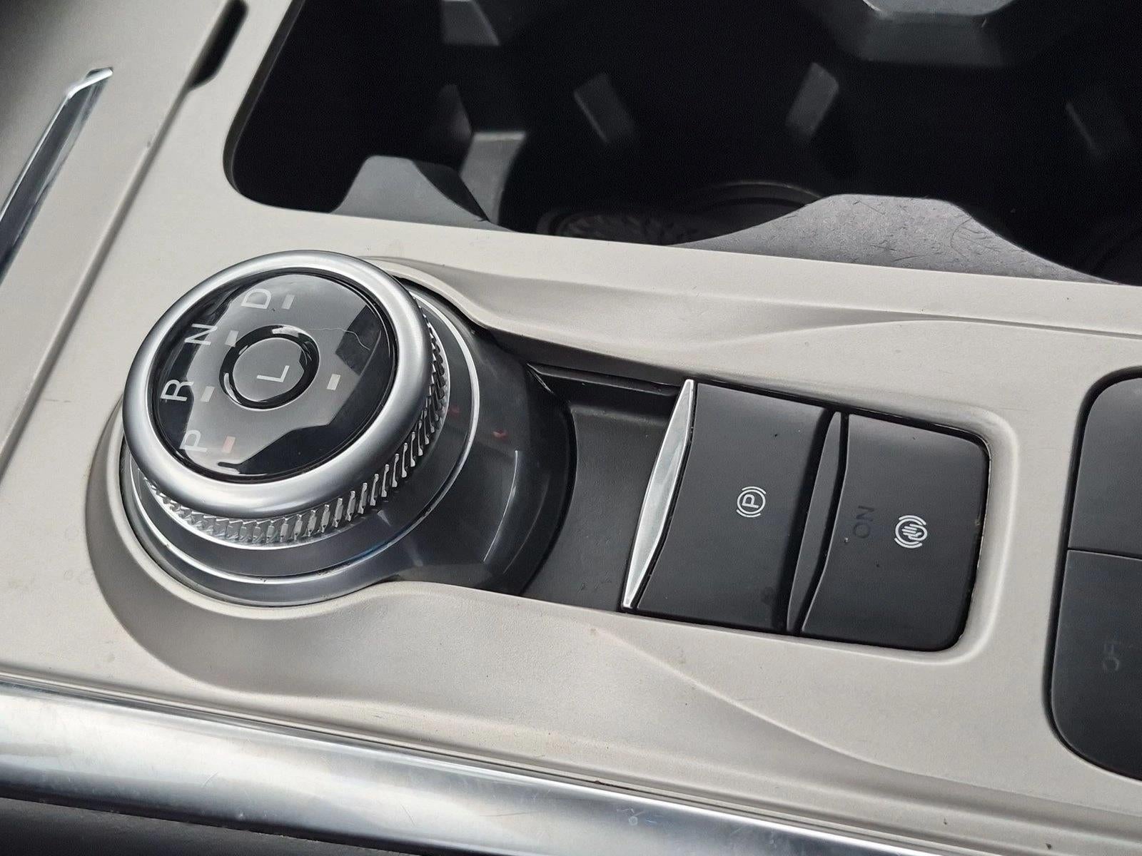 2023 Ford Explorer XLT - Photo 12