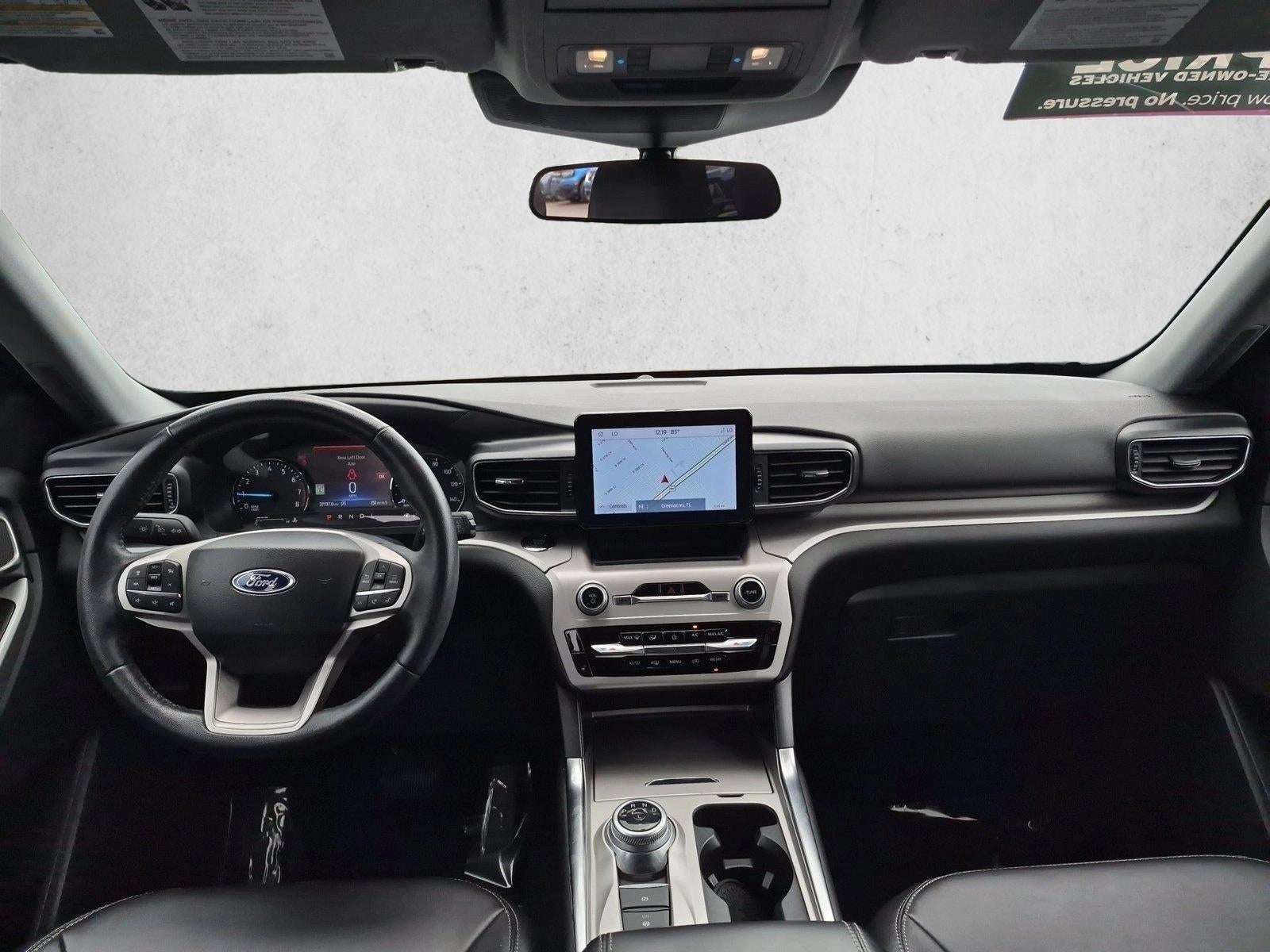 2023 Ford Explorer XLT - Photo 18