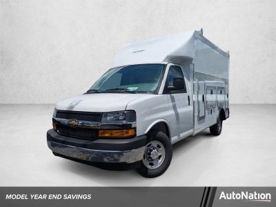 2025 Chevrolet Express Cutaway 3500 Base