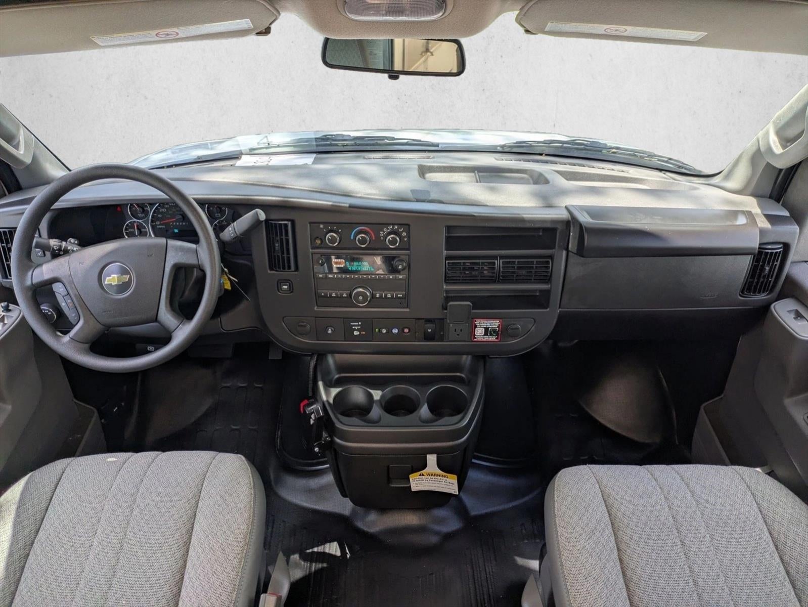 2025 Chevrolet Express Cutaway 3500 Base