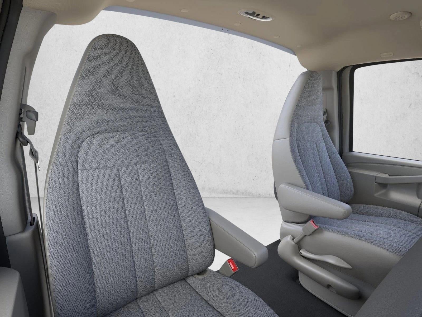 2025 Chevrolet Express Cutaway 3500 Base