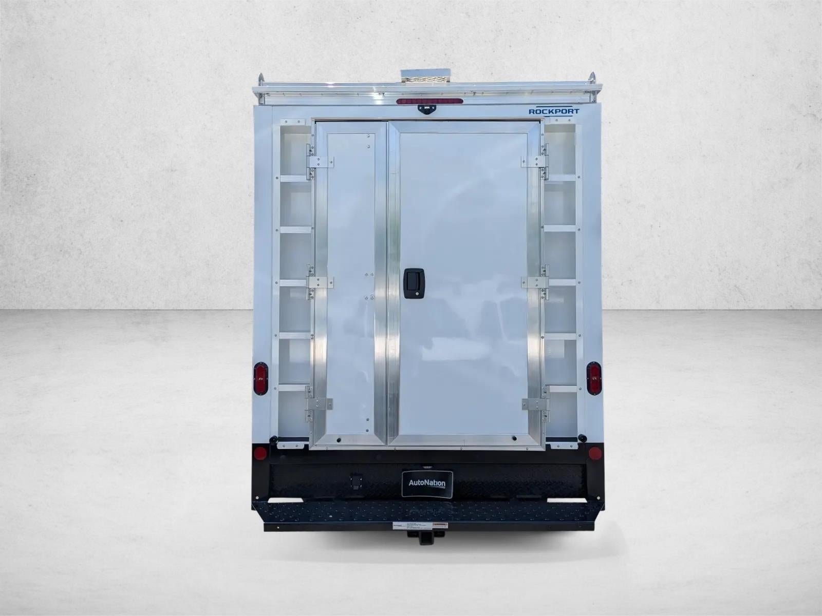 2025 Chevrolet Express Cutaway 3500 Base