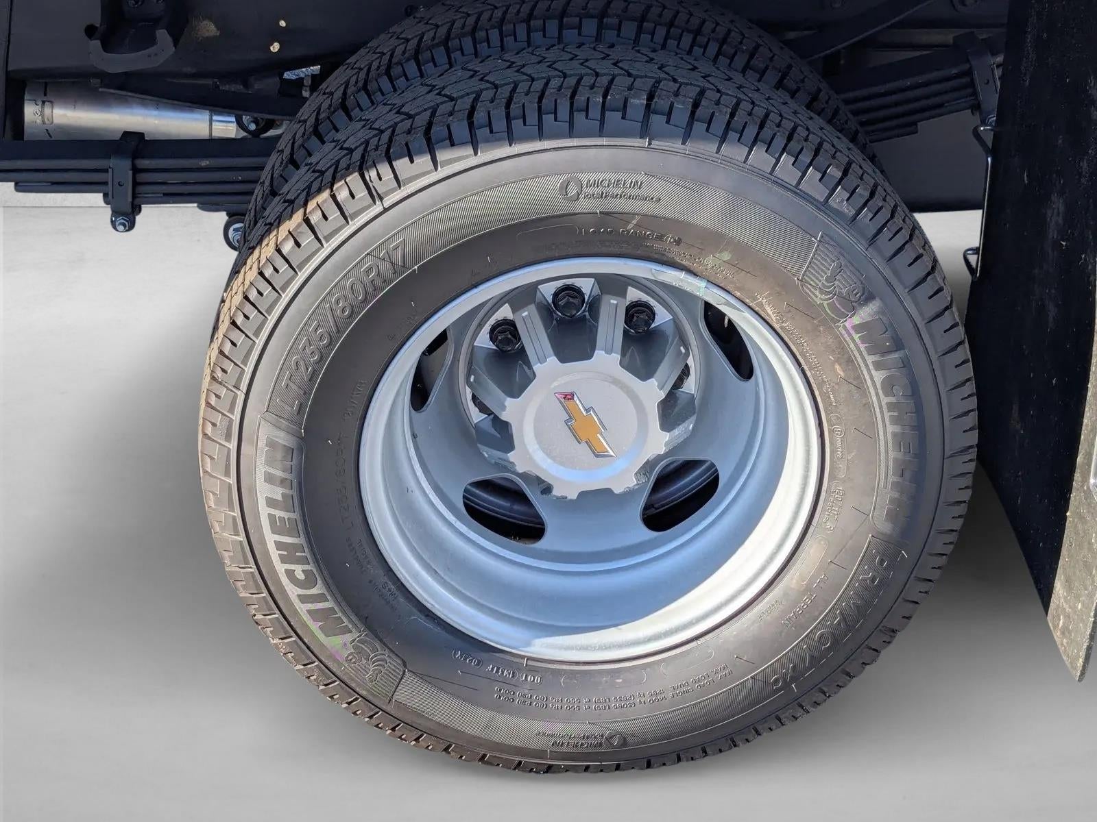 2025 Chevrolet Silverado 3500 HD Chassis Cab Work Truck