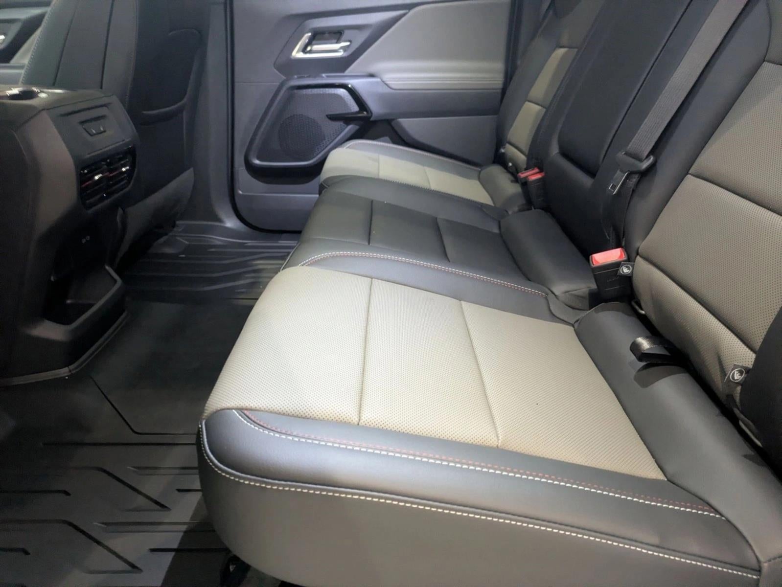 2026 Chevrolet Silverado EV Trail Boss - Max Range