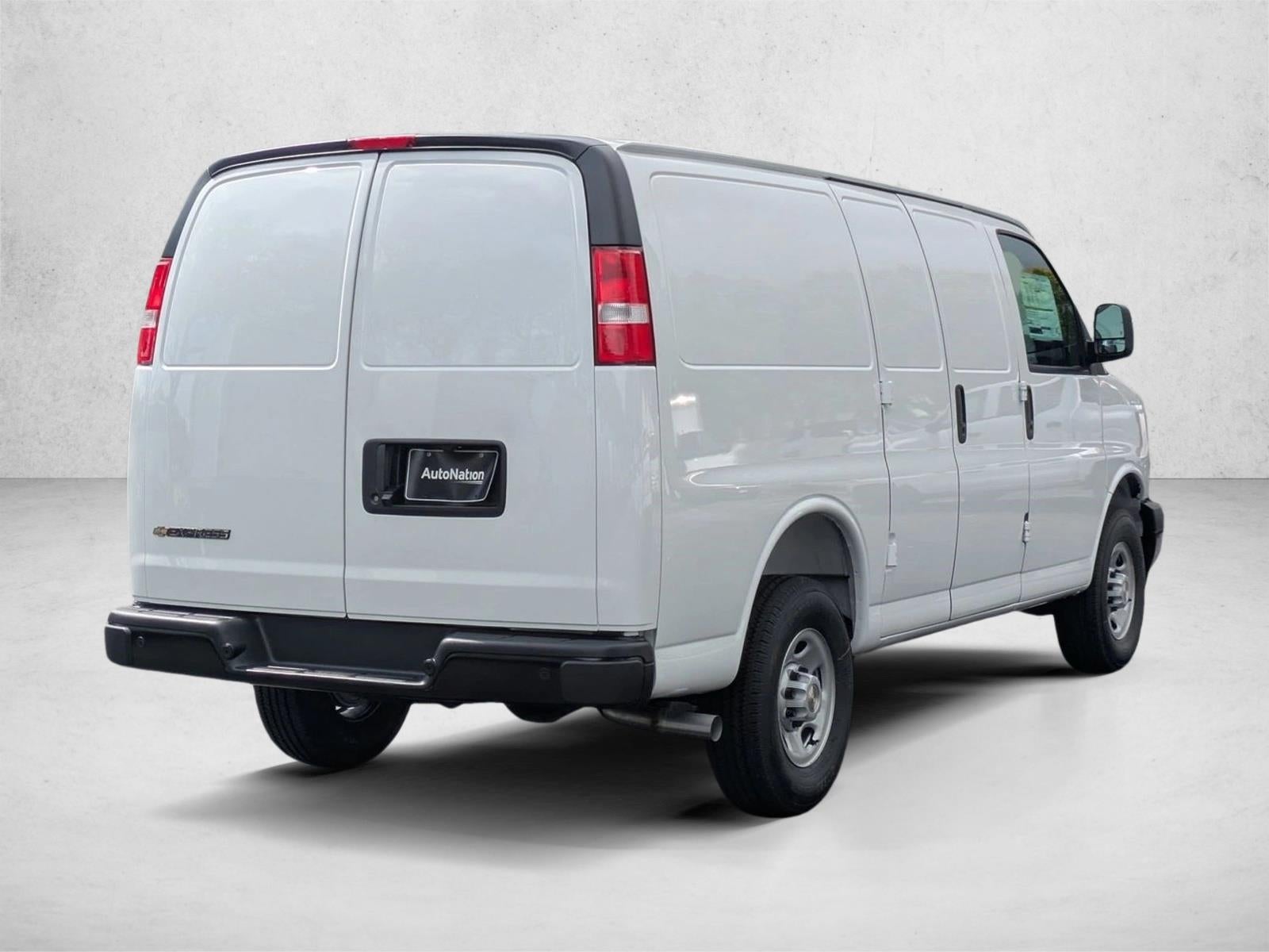 2025 Chevrolet Express Cargo Base