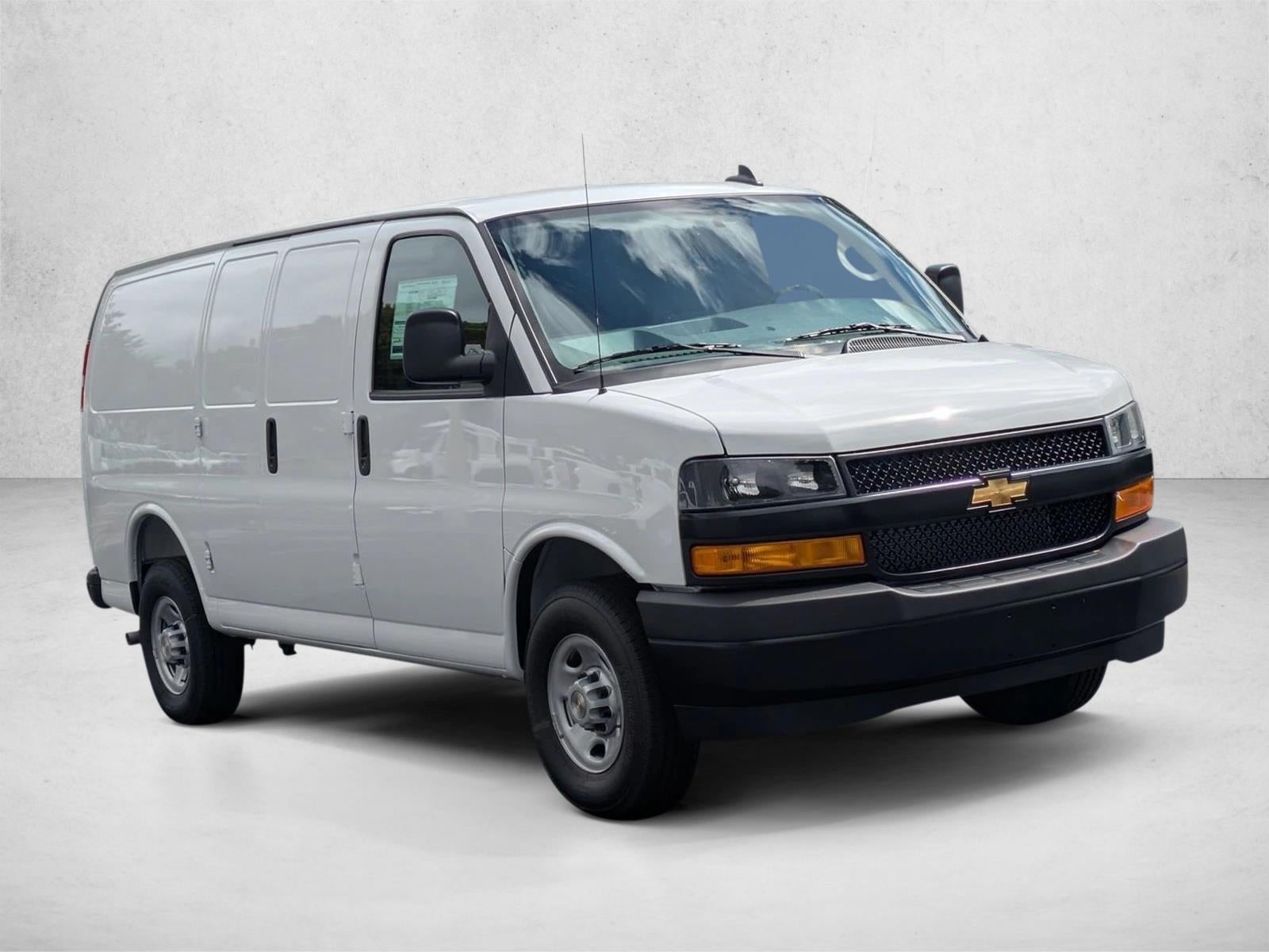 2025 Chevrolet Express Cargo Base