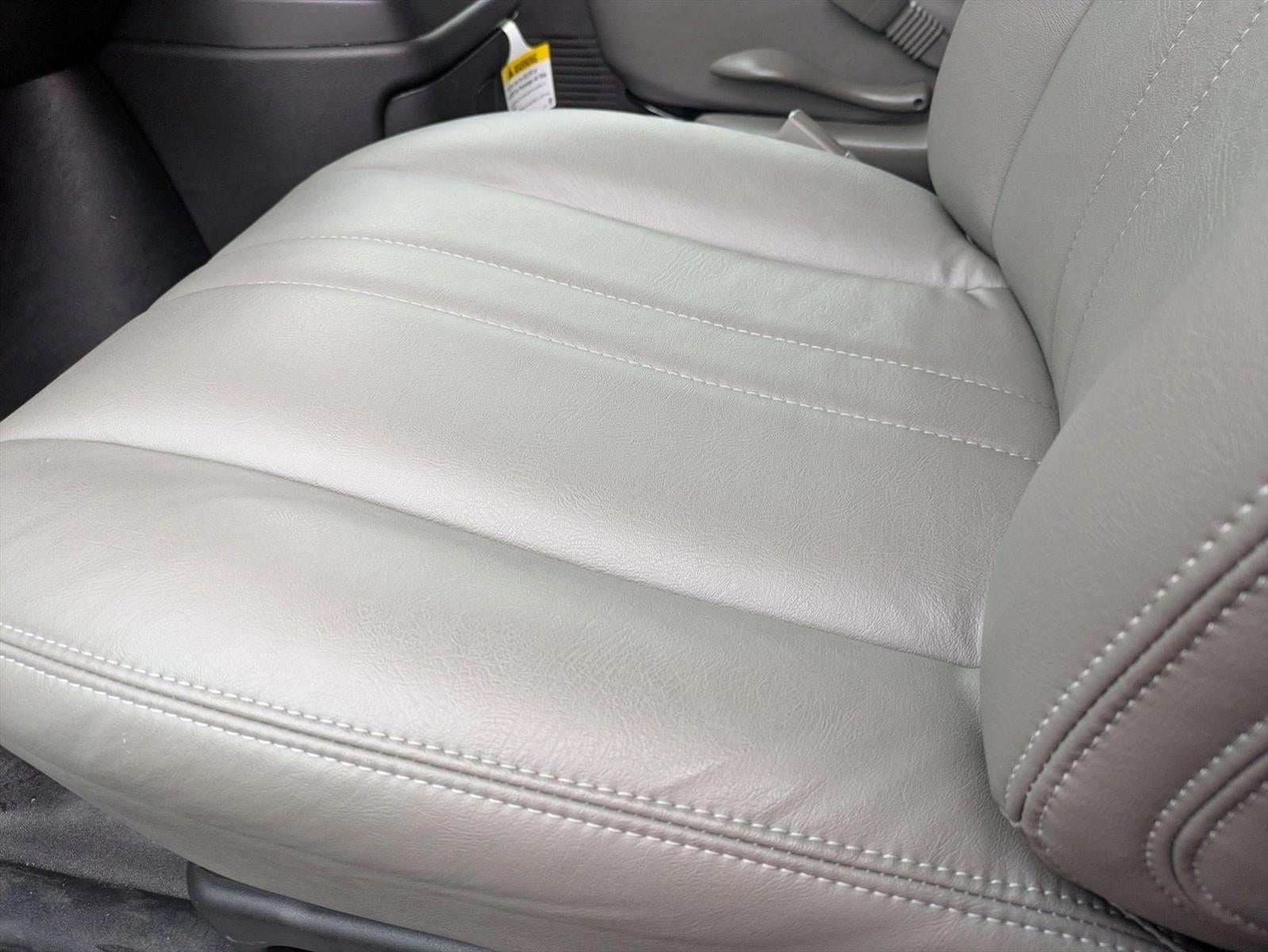 2025 Chevrolet Express Cargo Base