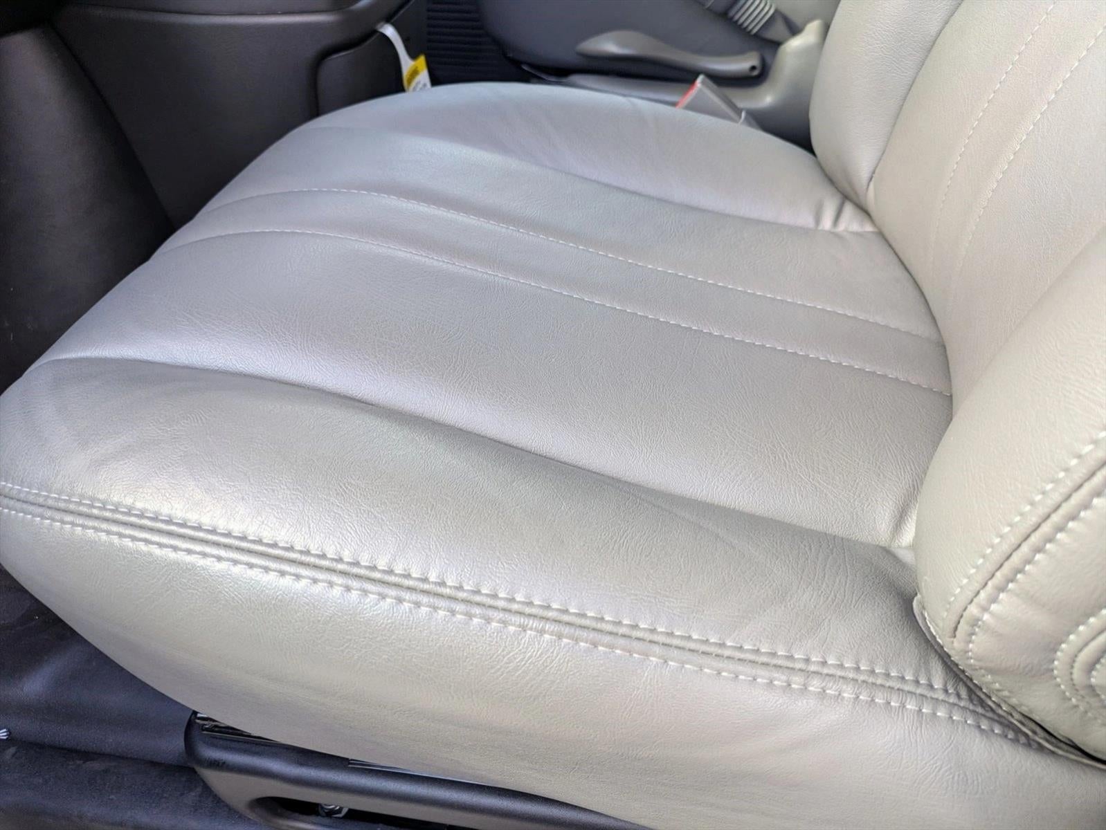2025 Chevrolet Express Cargo Base