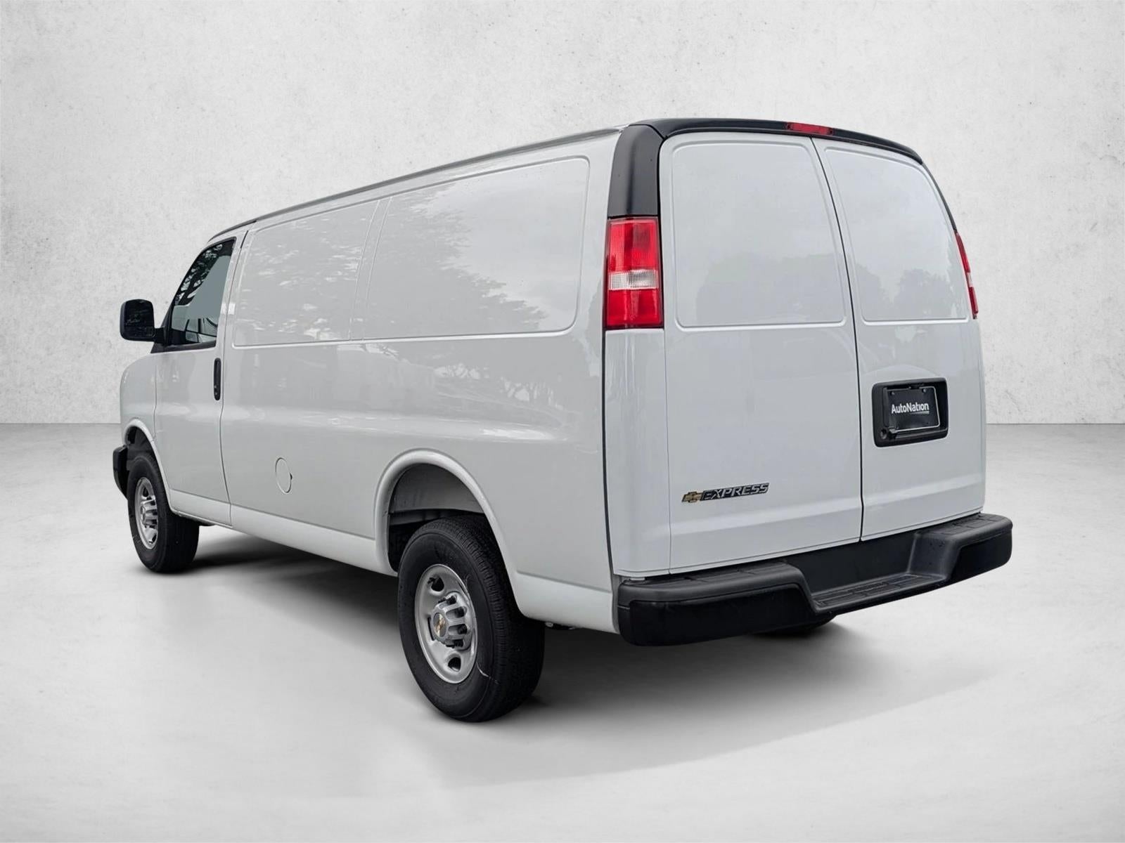 2025 Chevrolet Express Cargo Base