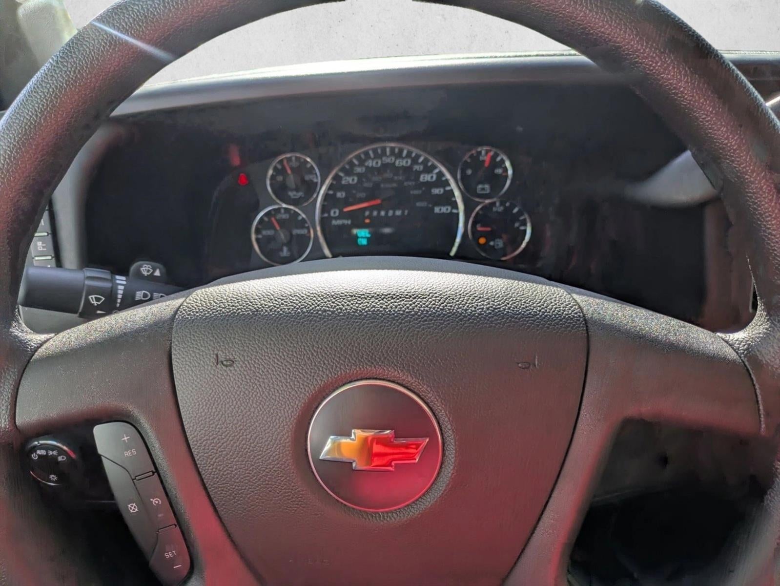 2025 Chevrolet Express Cargo Base