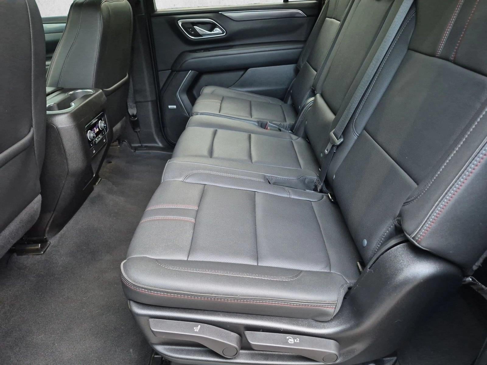 2024 Chevrolet Suburban RST - Photo 18
