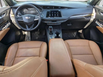 2022 Cadillac XT4 Premium Luxury