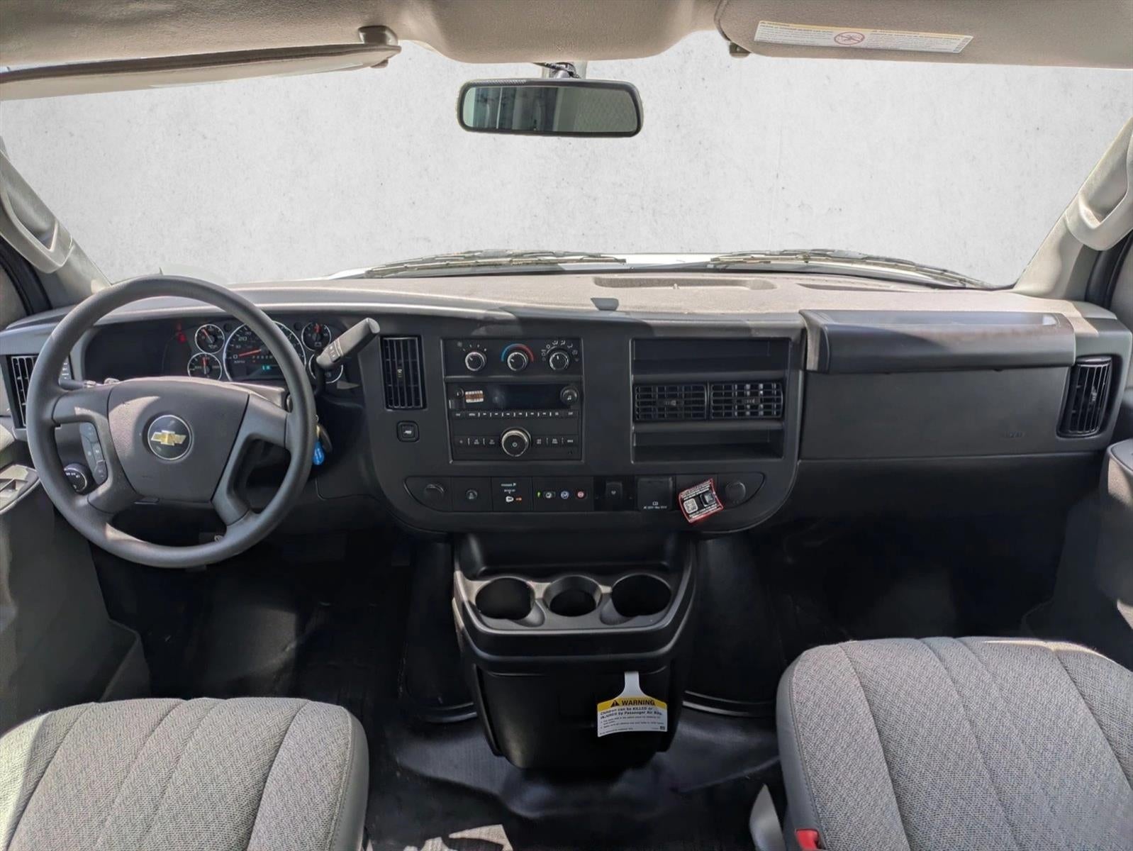 2025 Chevrolet Express Cutaway 3500 Base