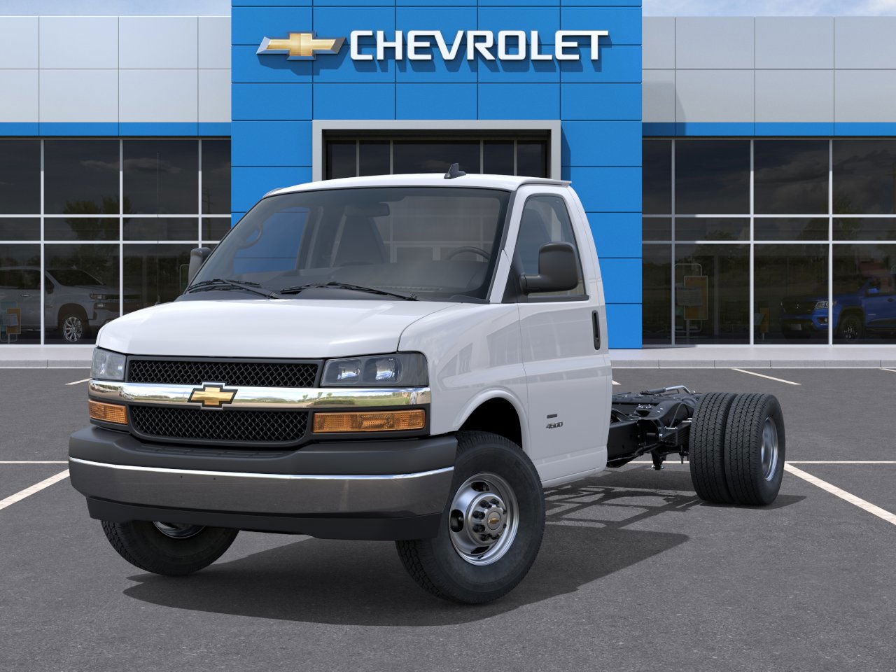 2026 Chevrolet Express Cutaway 3500 Base