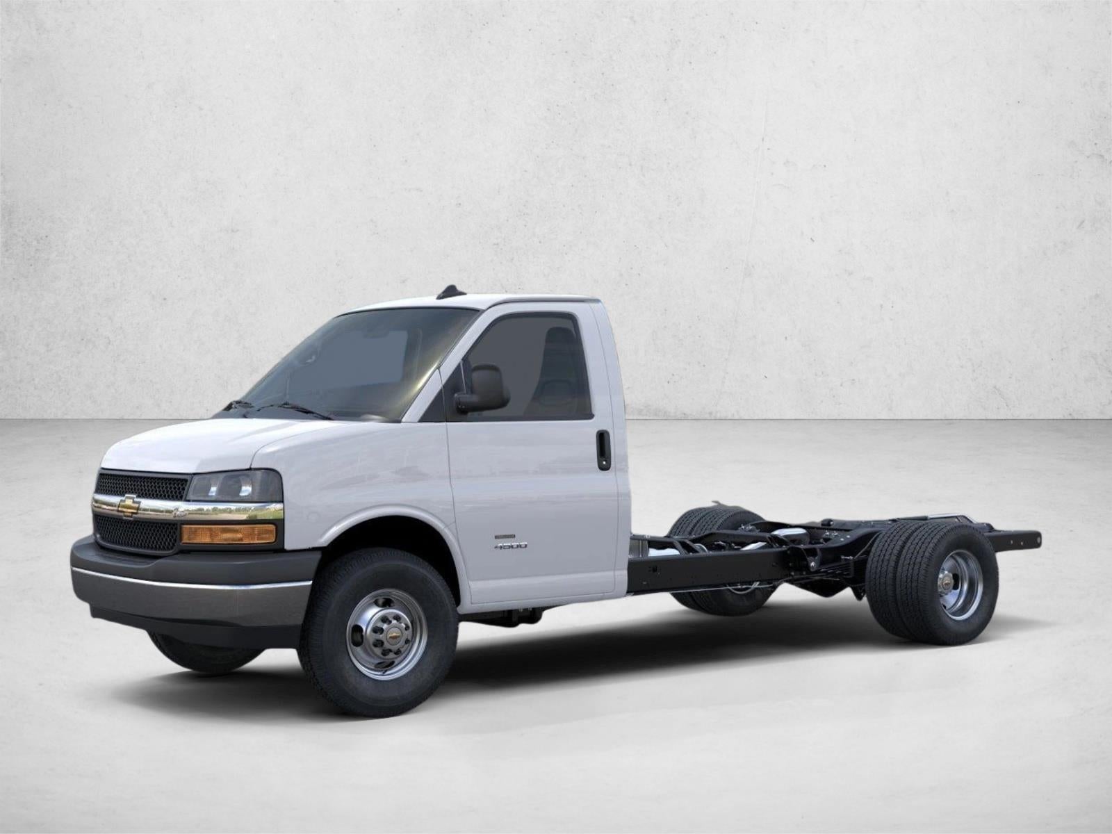 2026 Chevrolet Express Cutaway 3500 Base