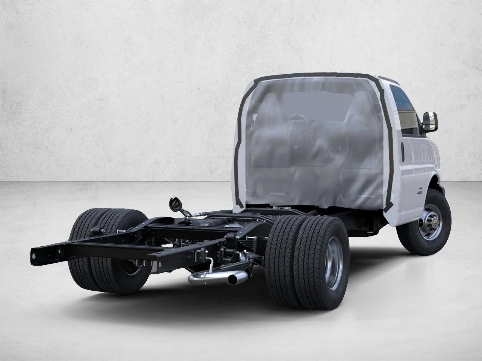 2026 Chevrolet Express Cutaway 3500 Base