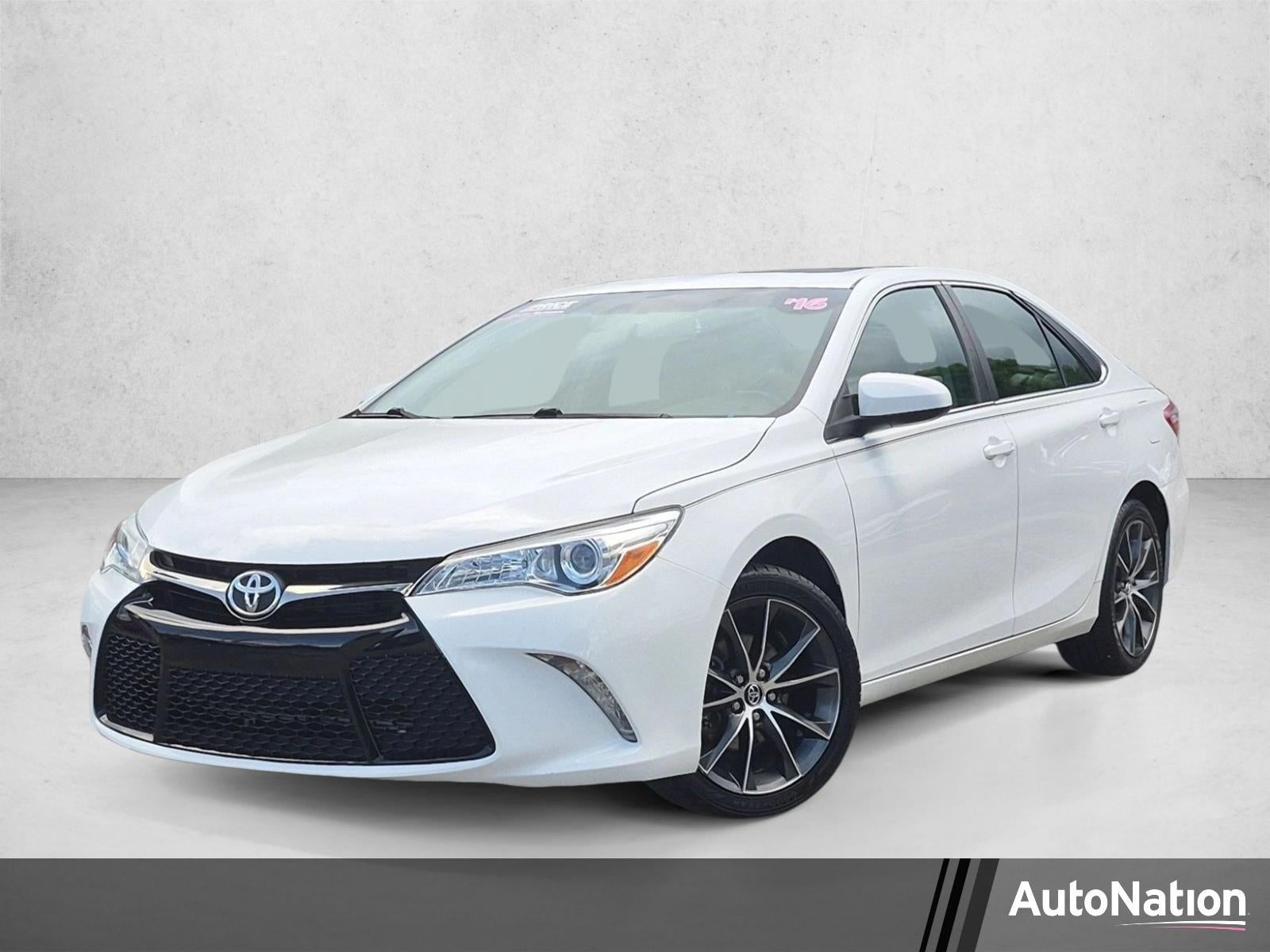 2016 Toyota Camry XSE