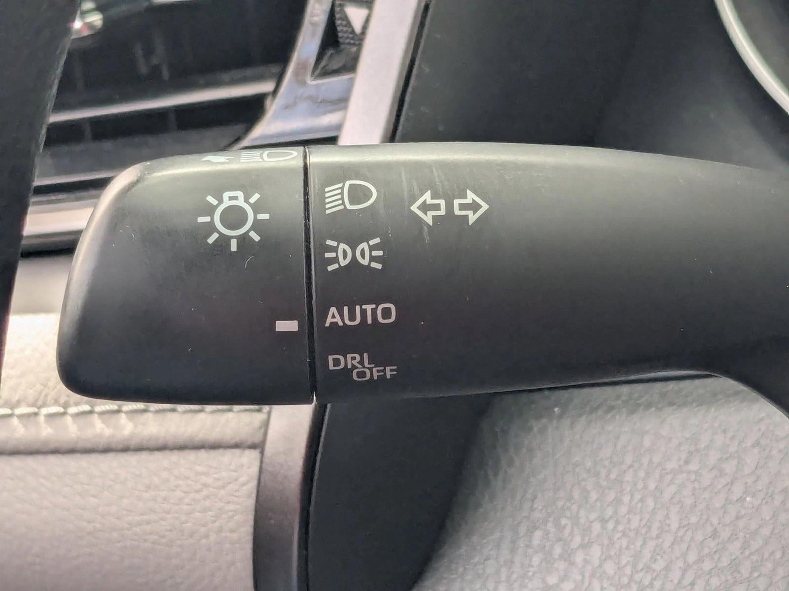 2023 Toyota Camry Hybrid LE