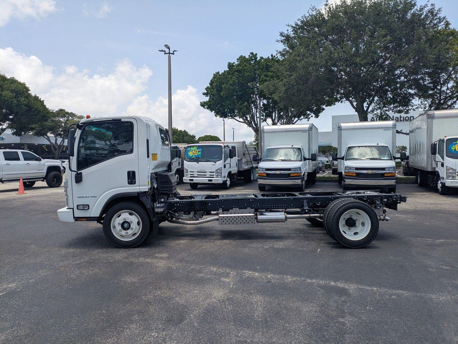 2025 Chevrolet Low Cab Forward 5500 HG NA