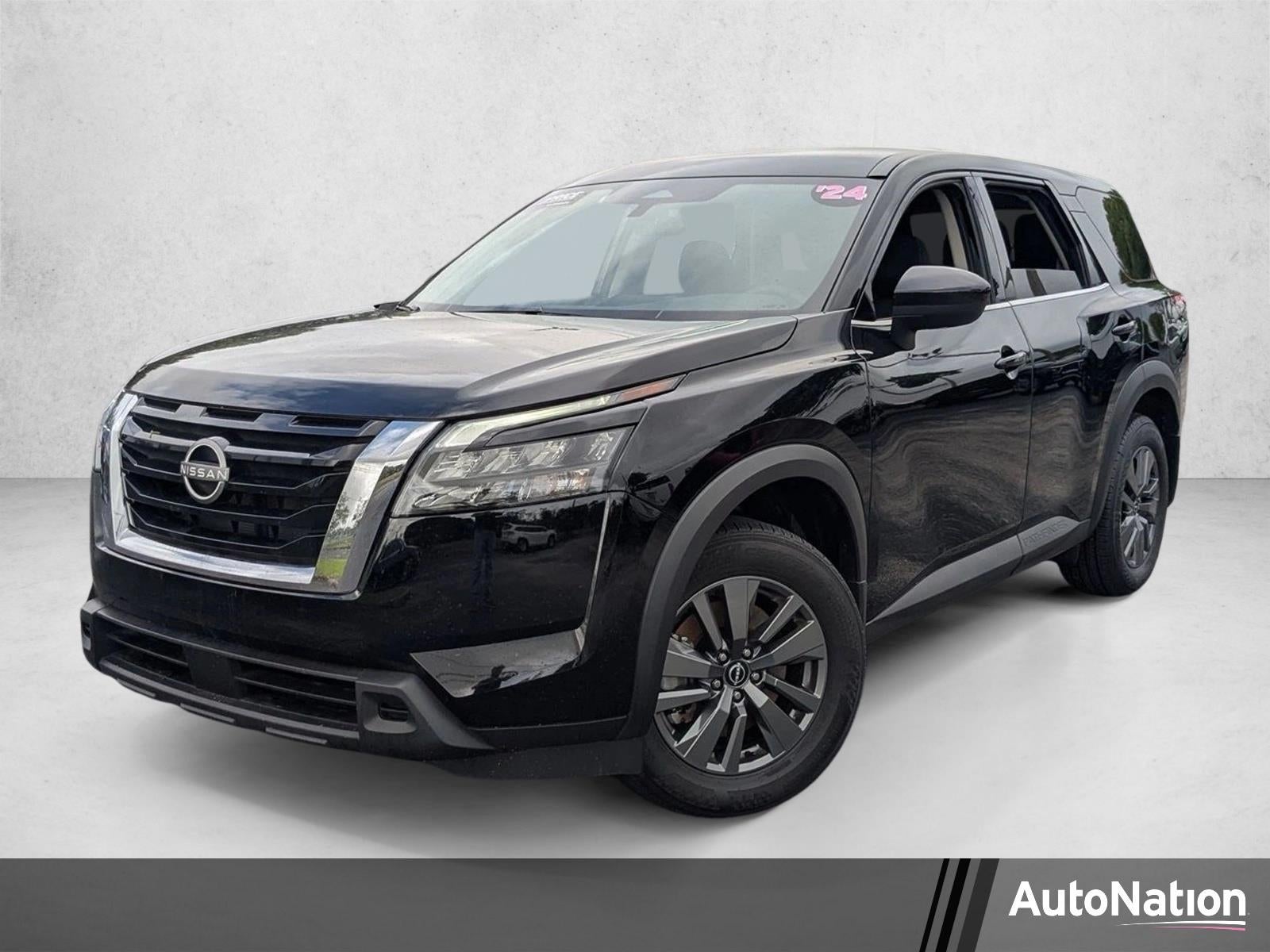 2024 Nissan Pathfinder S