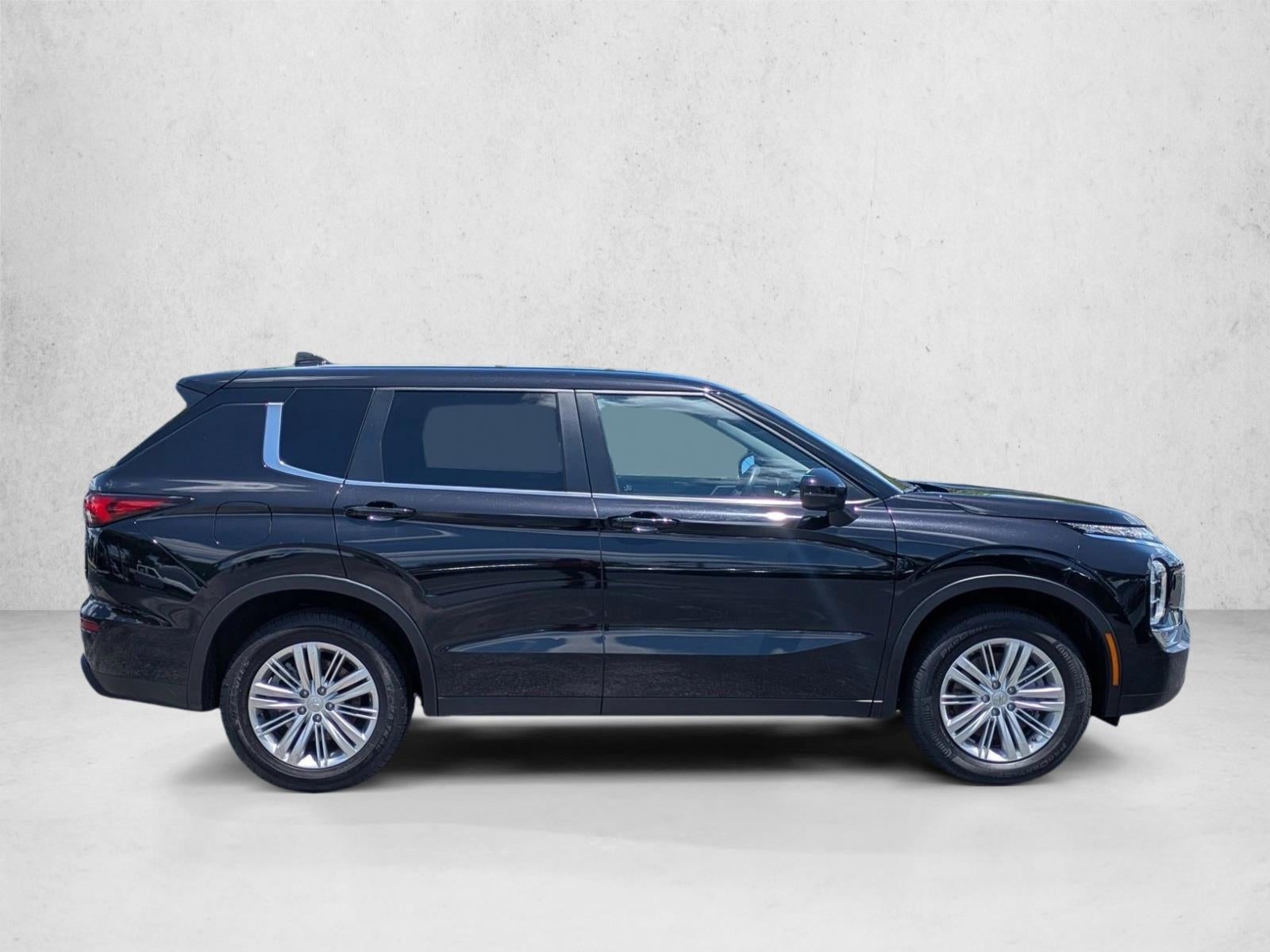 2024 Mitsubishi Outlander ES 2.5 S-AWC