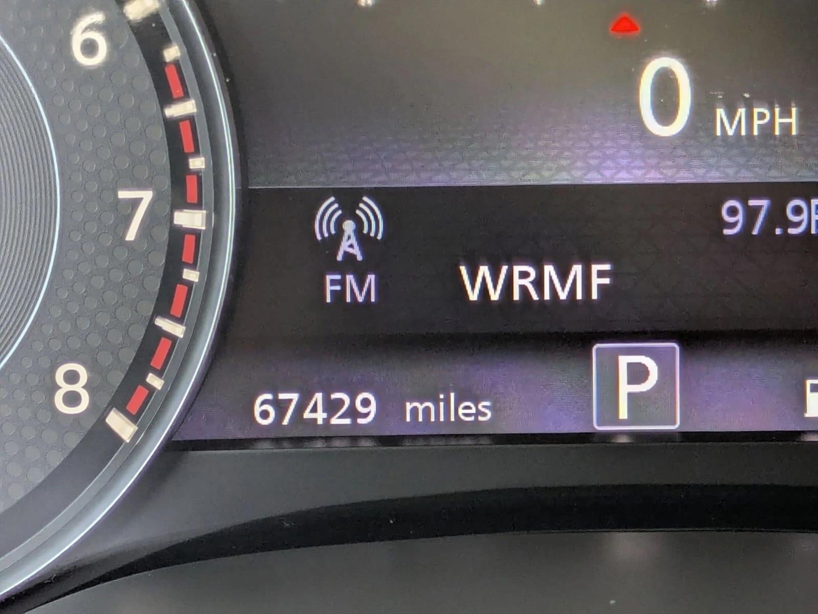 2022 Nissan Armada Base