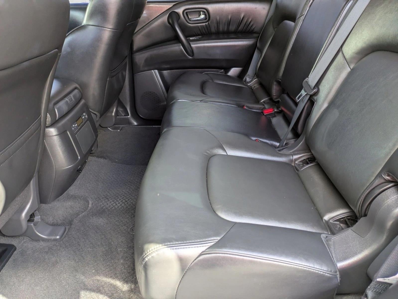 2022 Nissan Armada Base