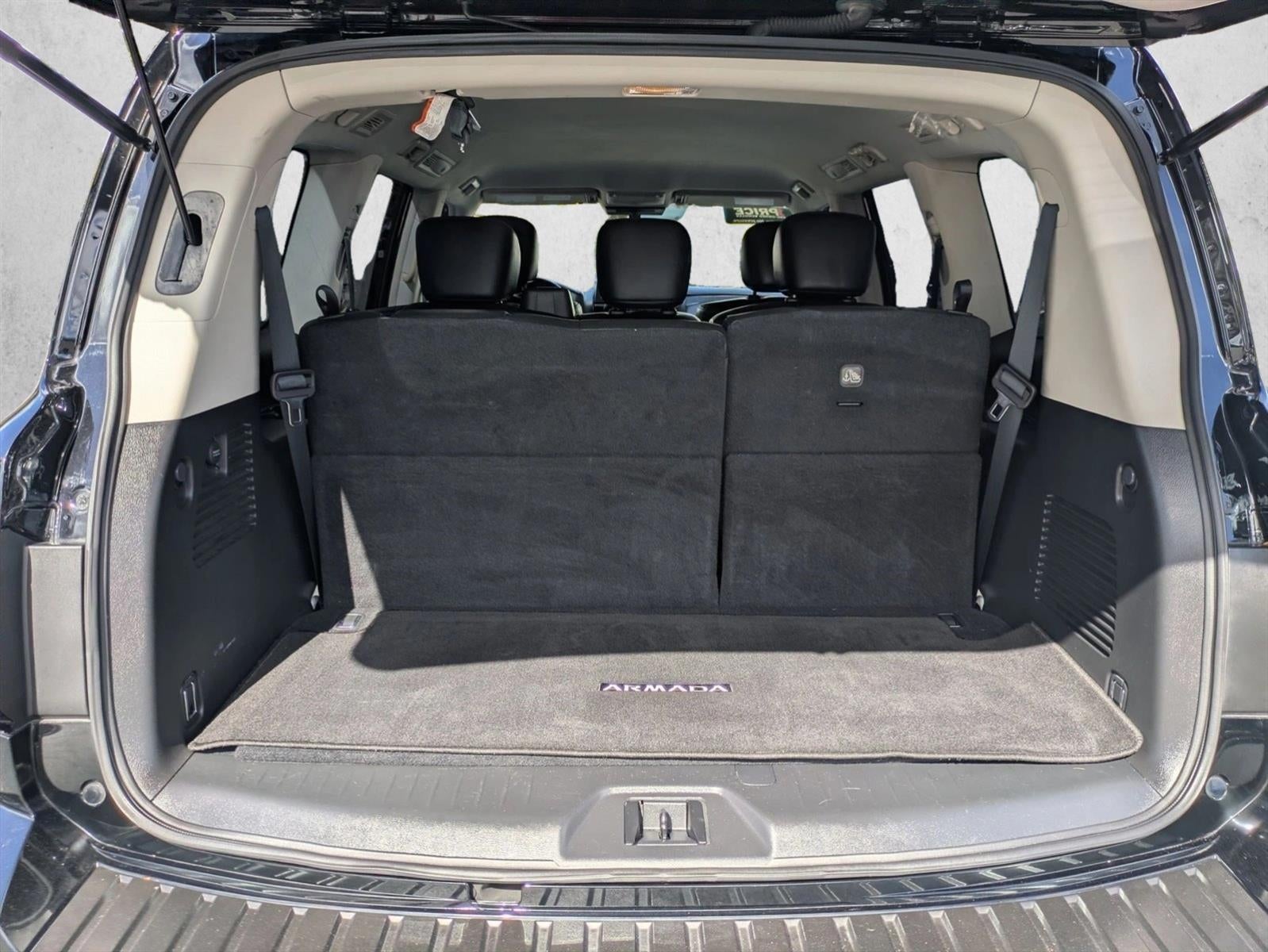 2022 Nissan Armada Base