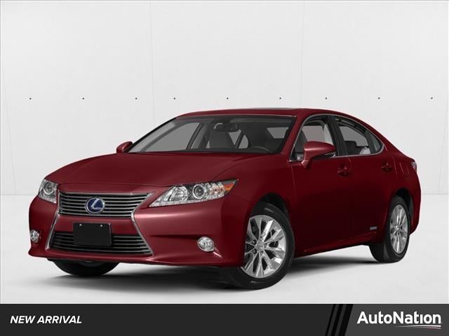 2015 Lexus ES 350 300h's photo