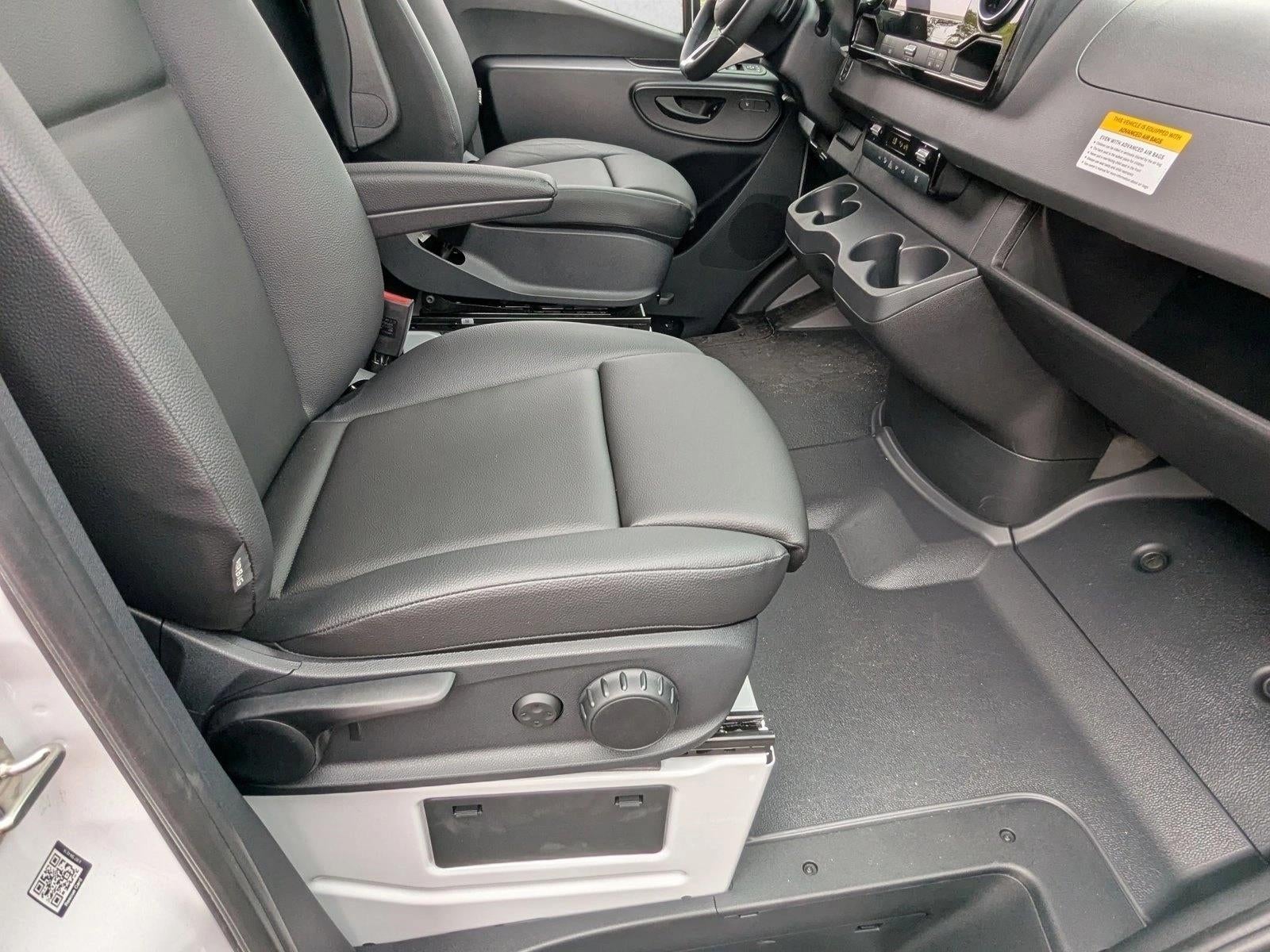 2024 Mercedes-Benz eSprinter Cargo Van Base