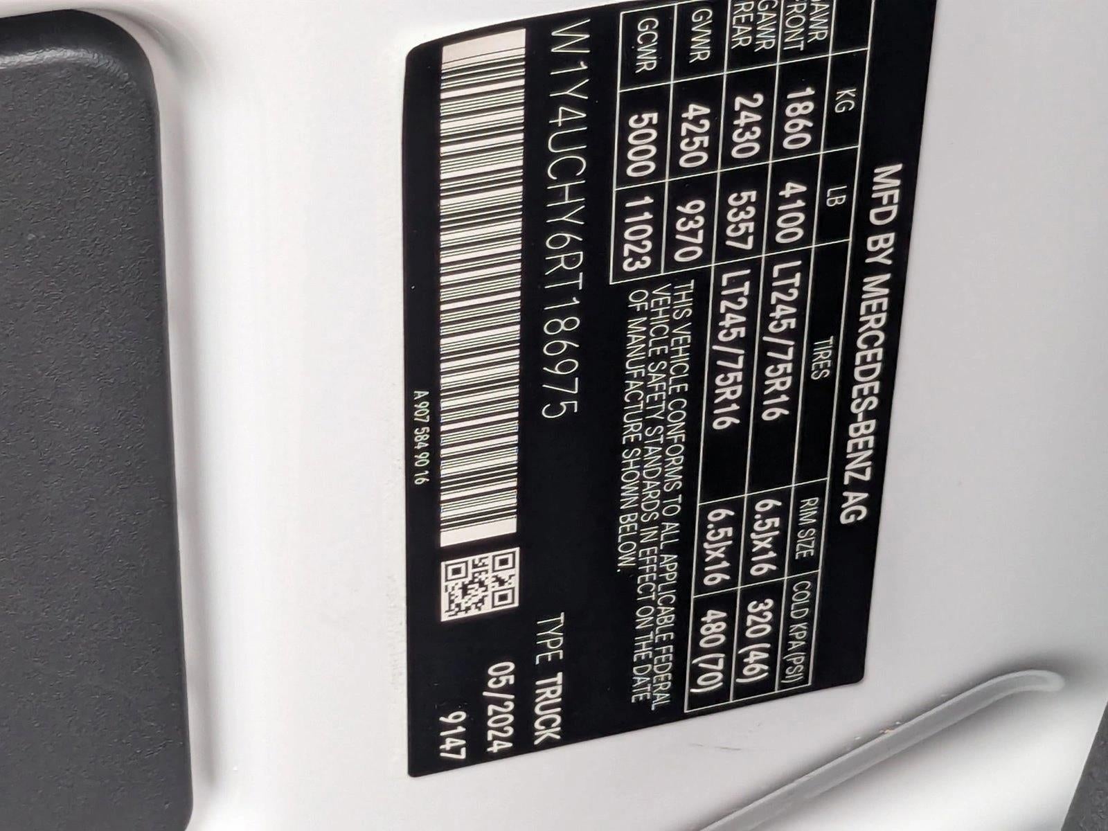 2024 Mercedes-Benz eSprinter Cargo Van Base