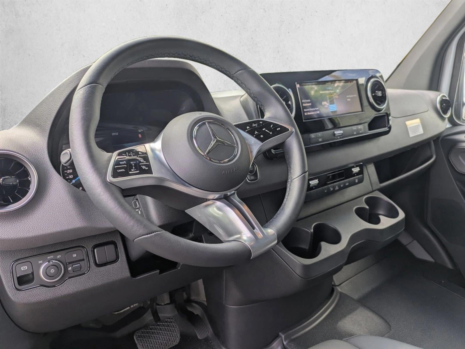 2024 Mercedes-Benz eSprinter 2500 Base
