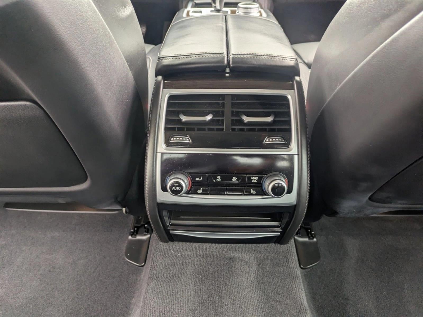 2021 BMW 7 Series 740i