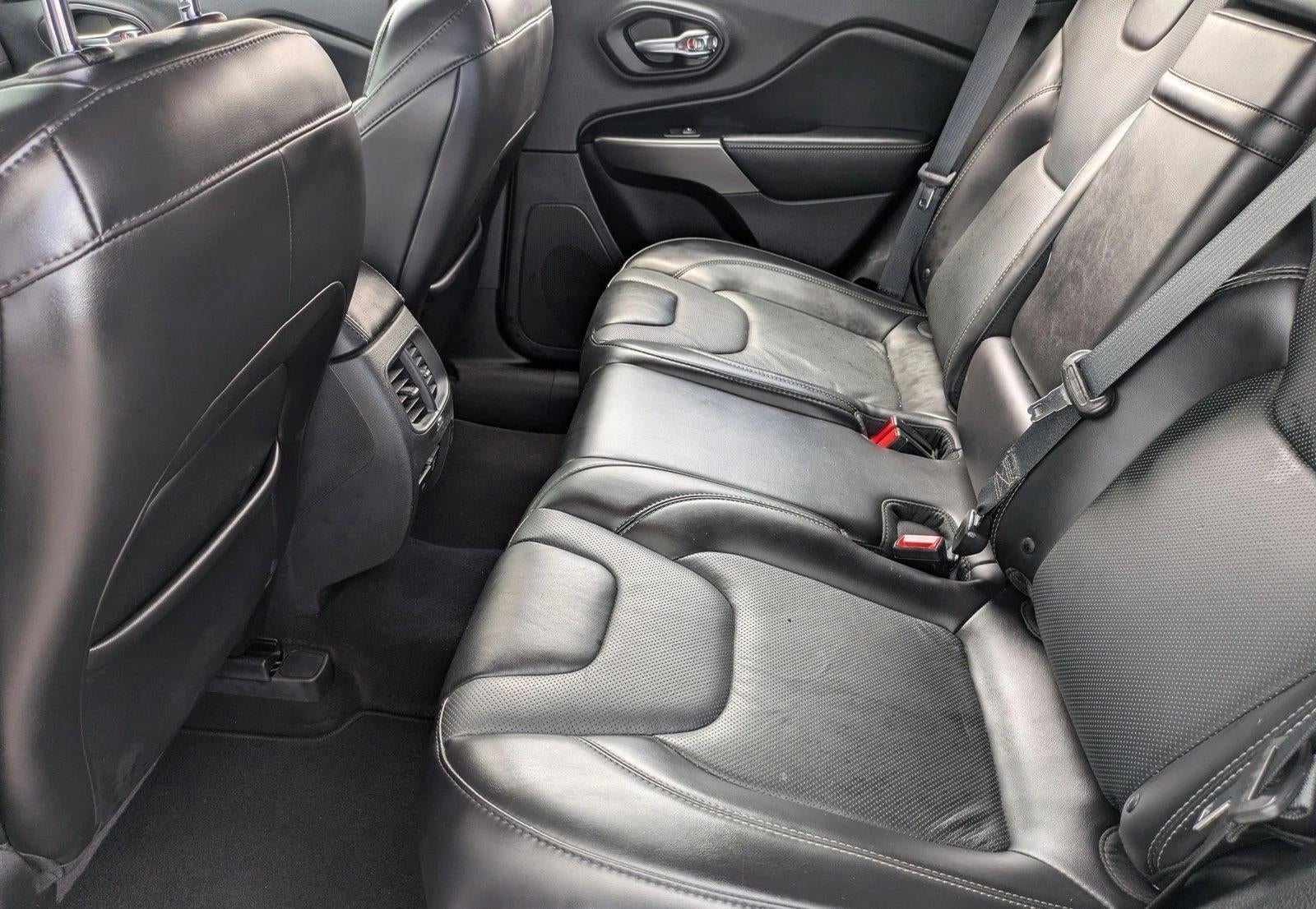 2019 Jeep Cherokee Limited FWD