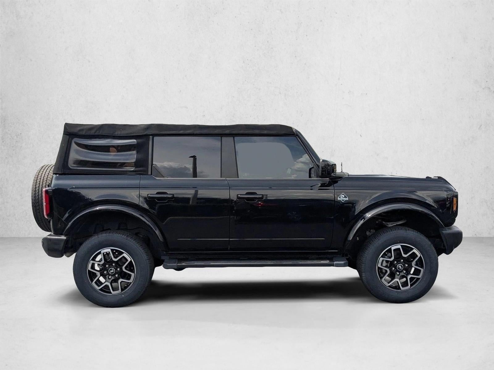 2022 Ford Bronco Outer Banks 4 Door 4x4
