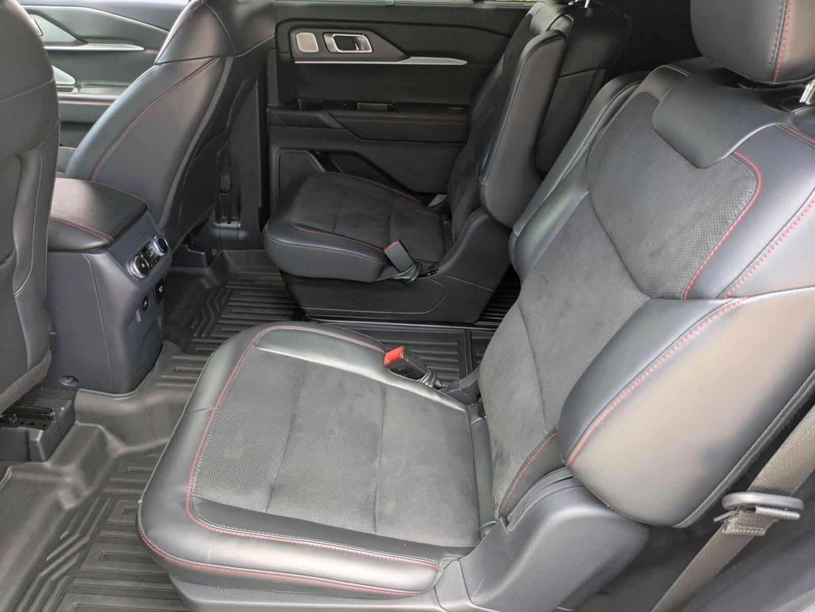 2025 Ford Explorer ST 4WD