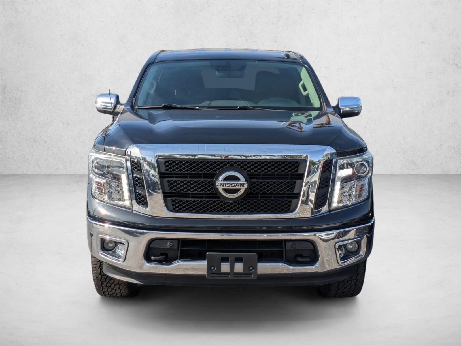 2018 Nissan Titan 4x4 Crew Cab SL