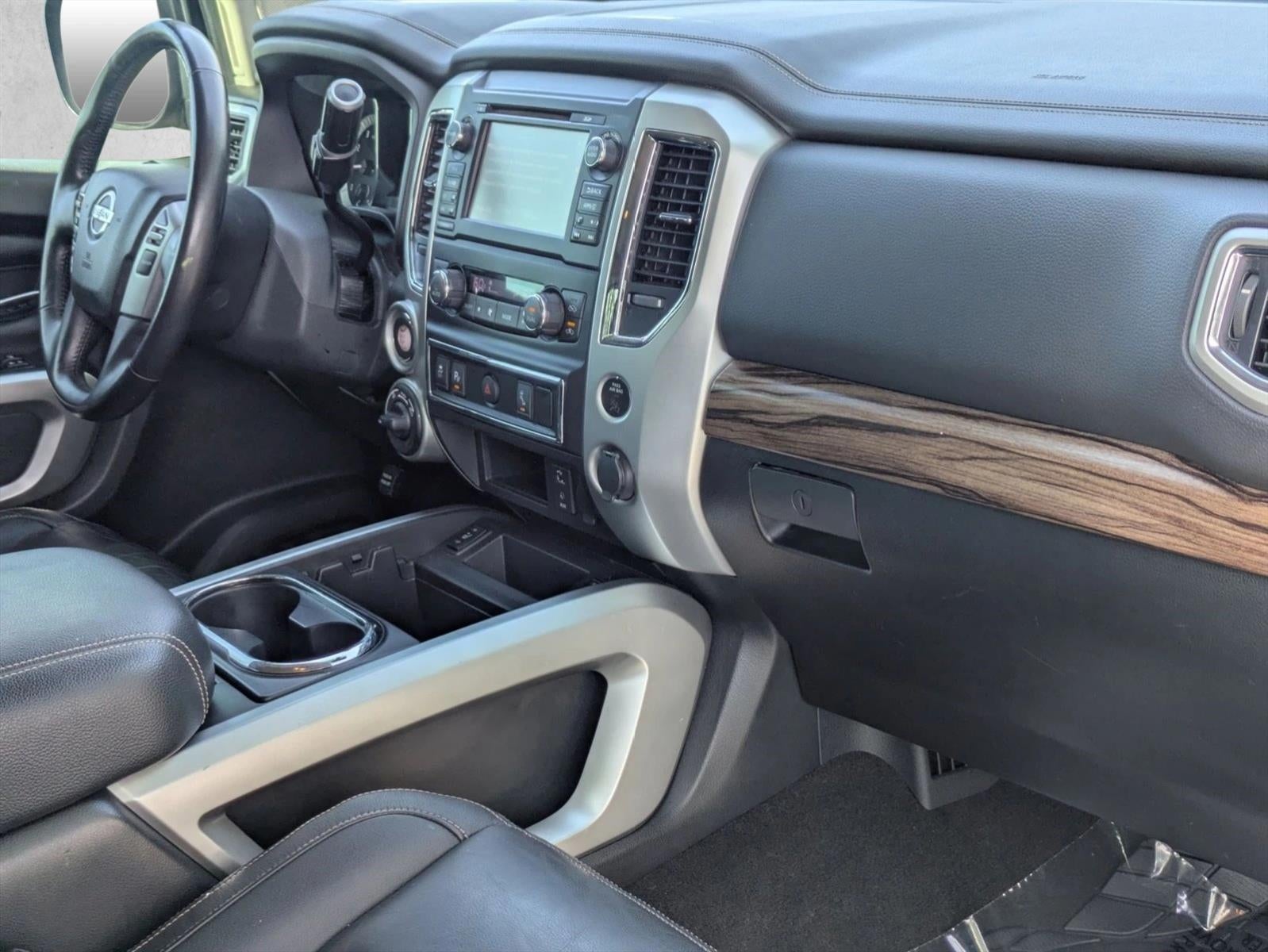 2018 Nissan Titan 4x4 Crew Cab SL