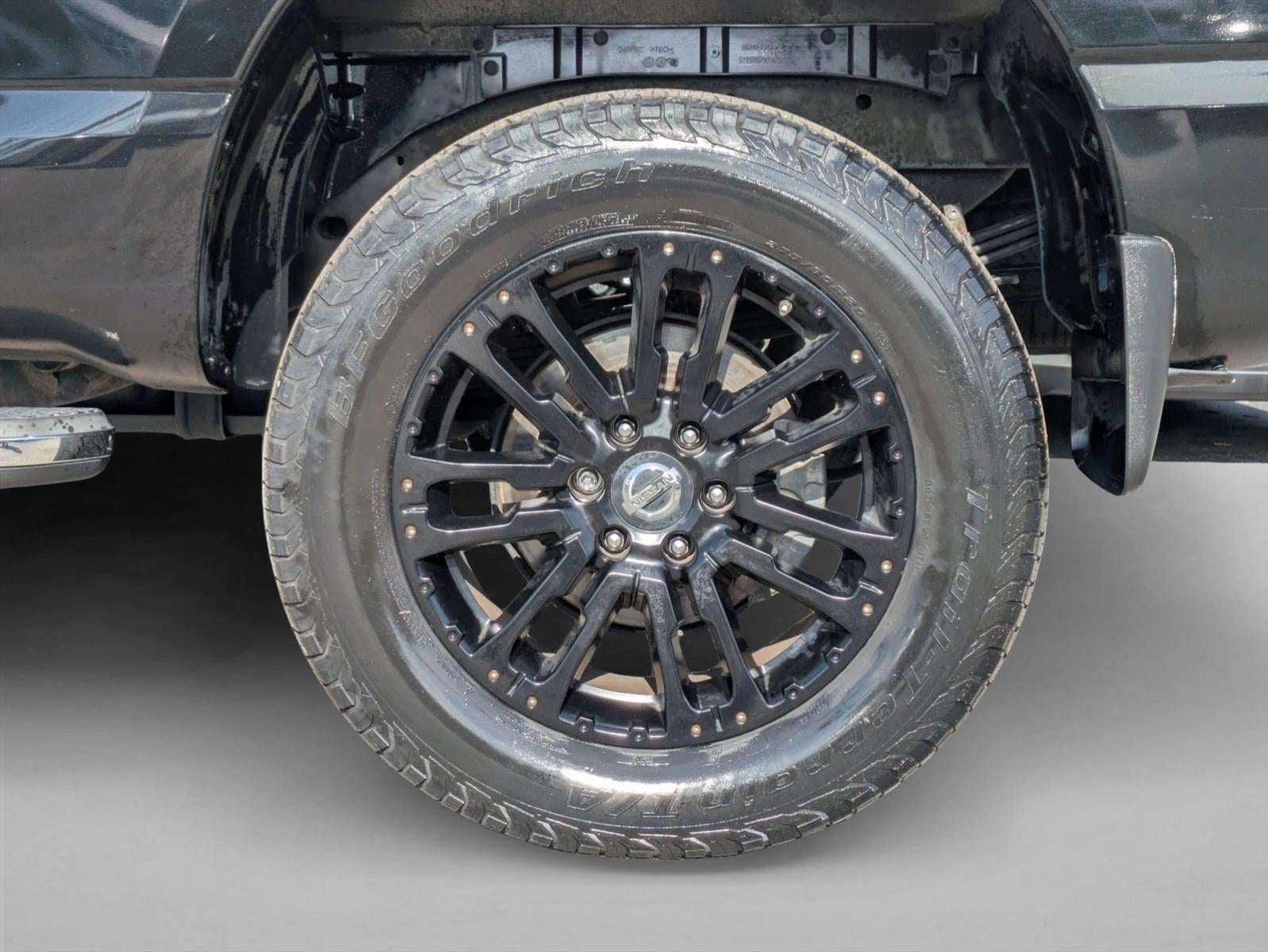 2018 Nissan Titan 4x4 Crew Cab SL