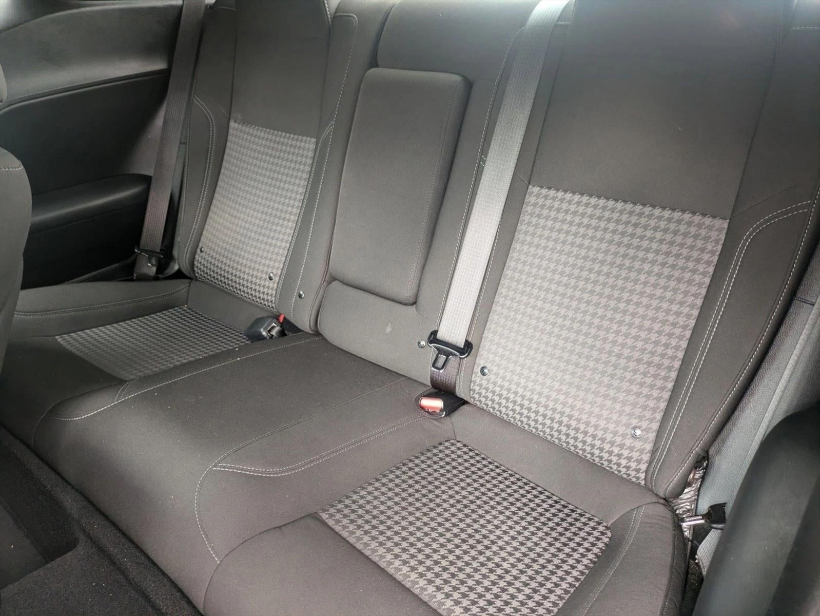 2022 Dodge Challenger SXT RWD