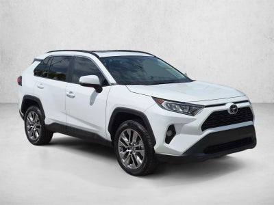 2020 Toyota RAV4 XLE Premium FWD (Natl)