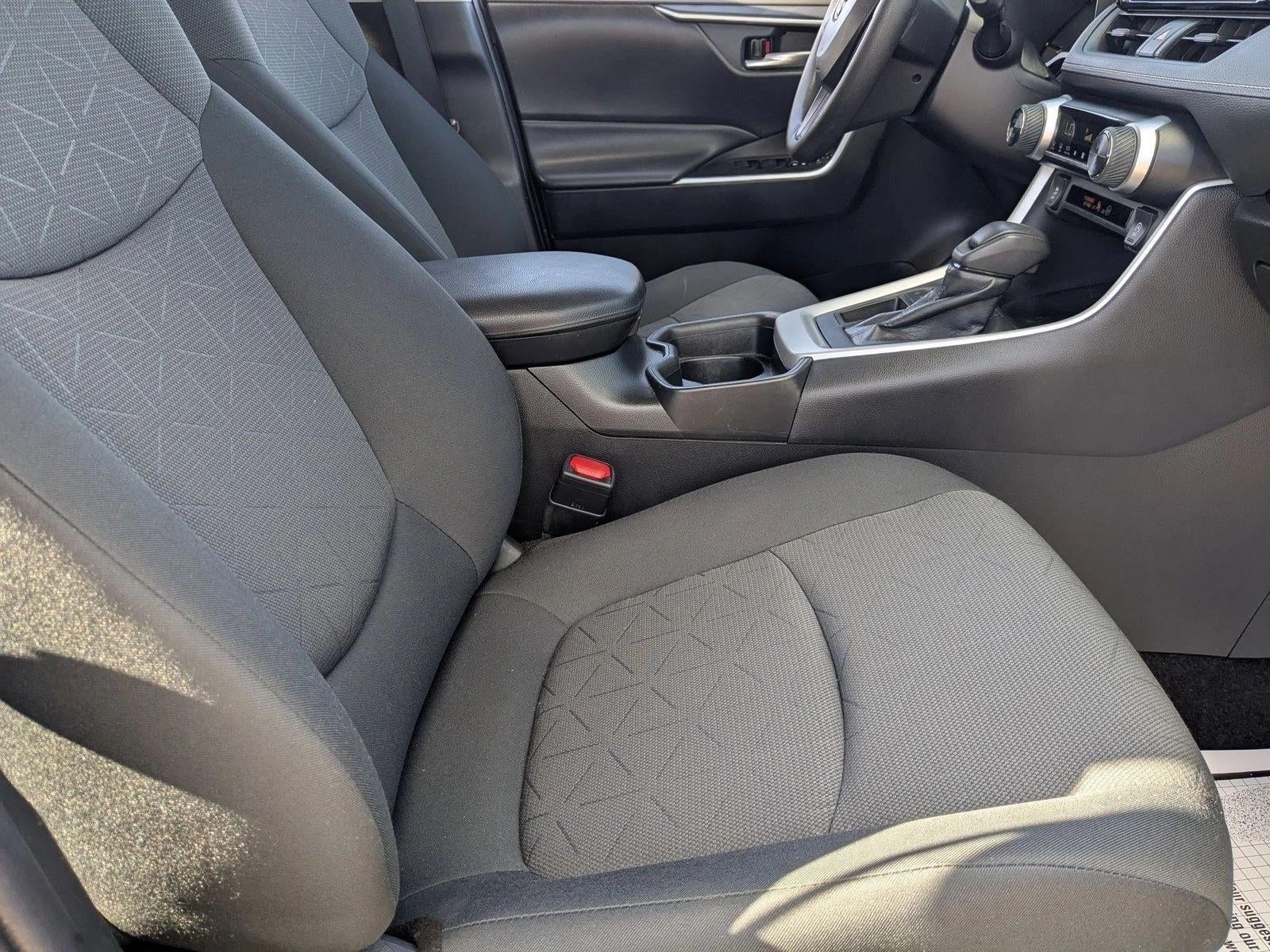 2021 Toyota RAV4 XLE FWD (GS)