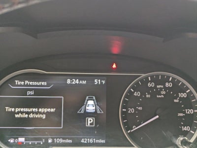 2021 Nissan Versa SR CVT