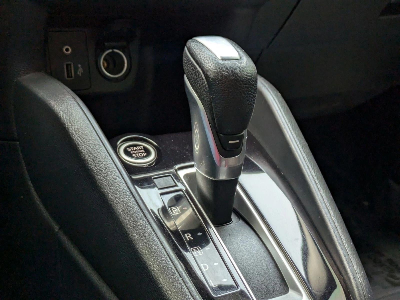 2021 Nissan Versa SR CVT